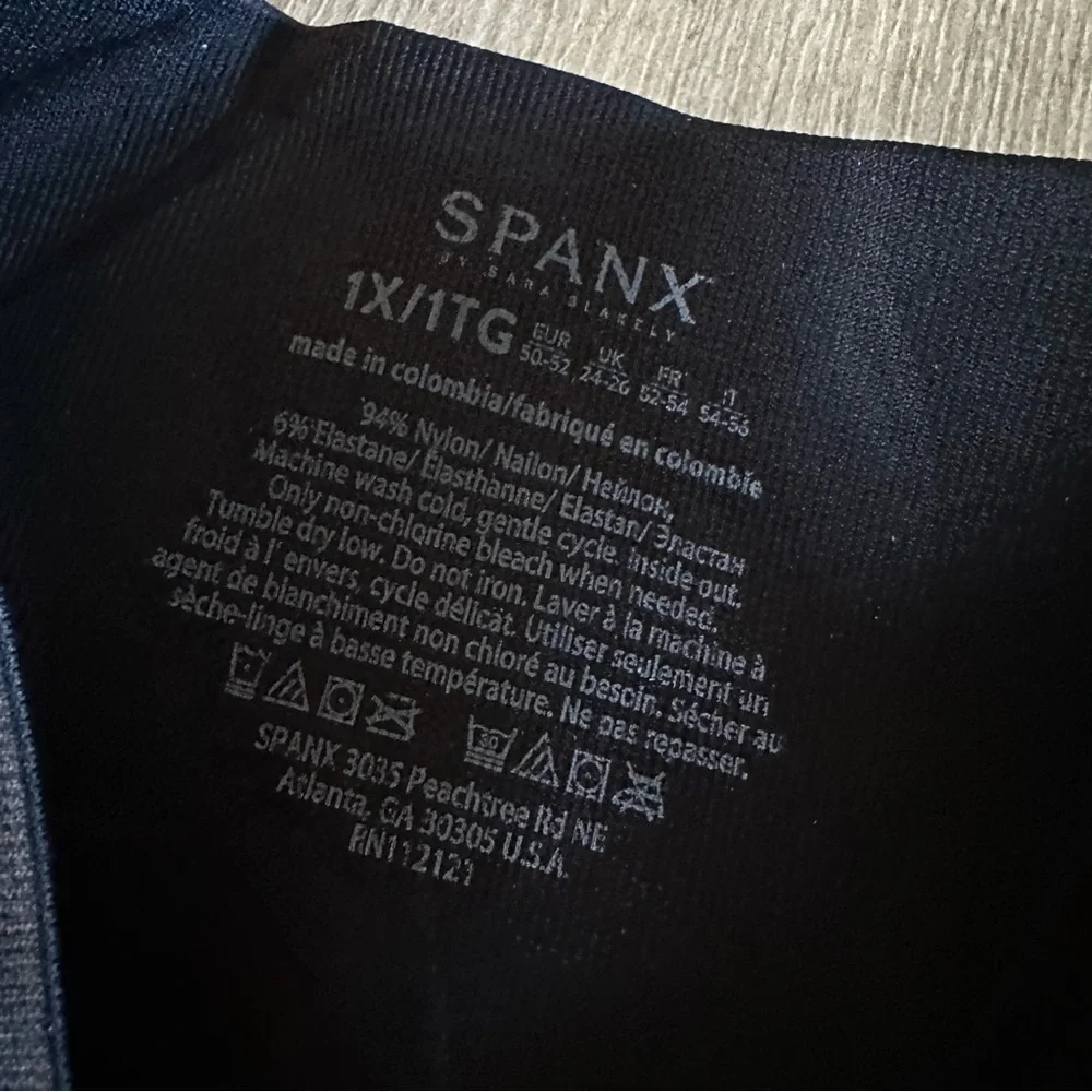 New Spanx Look At Me Now Leggings - Picture 7 of 8
